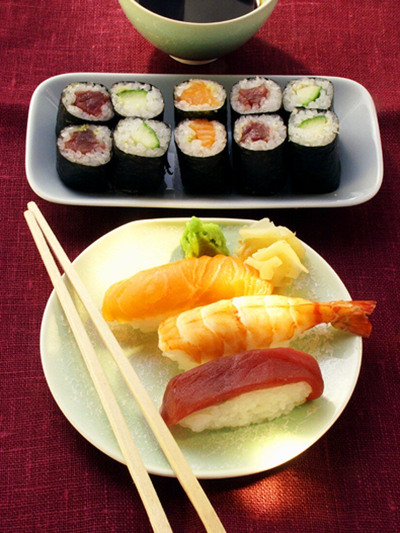 Nigiri-Sushi und Maki-Sushi