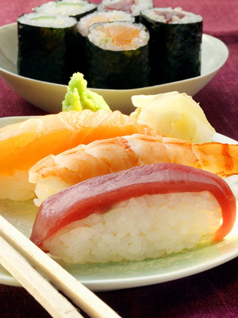 Nigiri-Sushi und Maki-Sushi