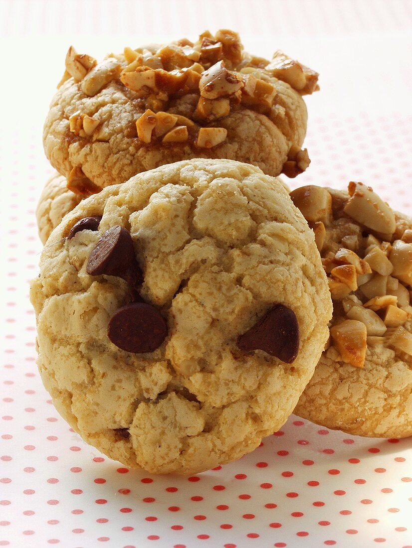 Erdnusscookies und Chocolatechip Cookie
