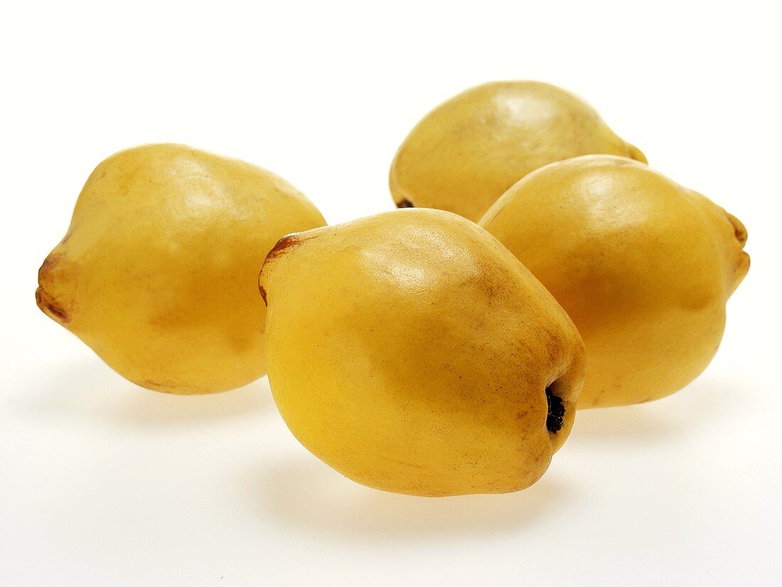 Four quinces