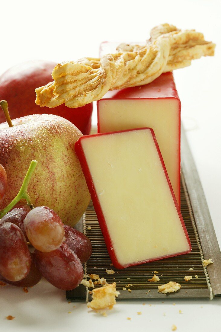 Classic Vermont Cheddar with fruit and cheese biscuits