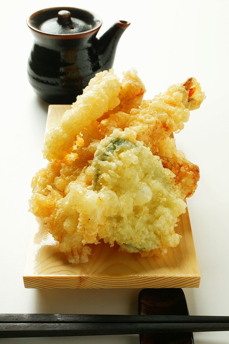 Tempura mit Garnelen und Gemüse