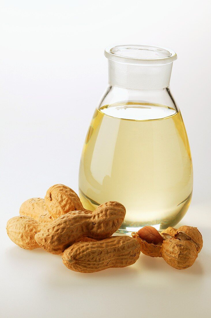 Peanut oil and peanuts