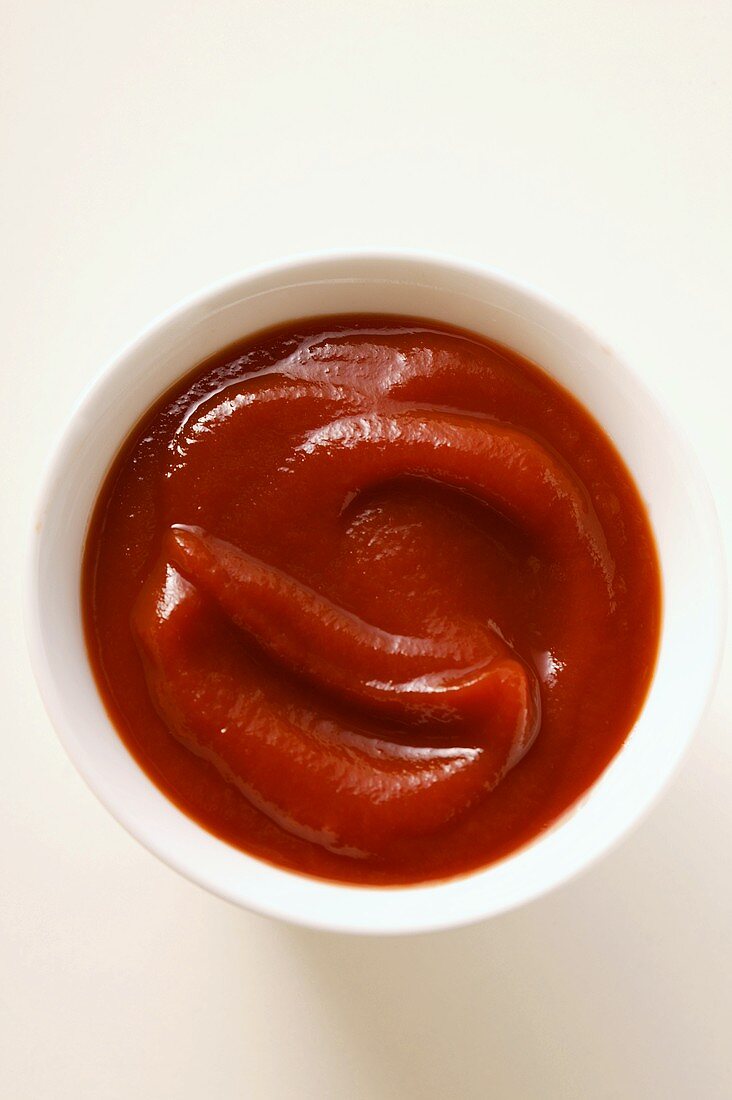 Ketchup in small bowl