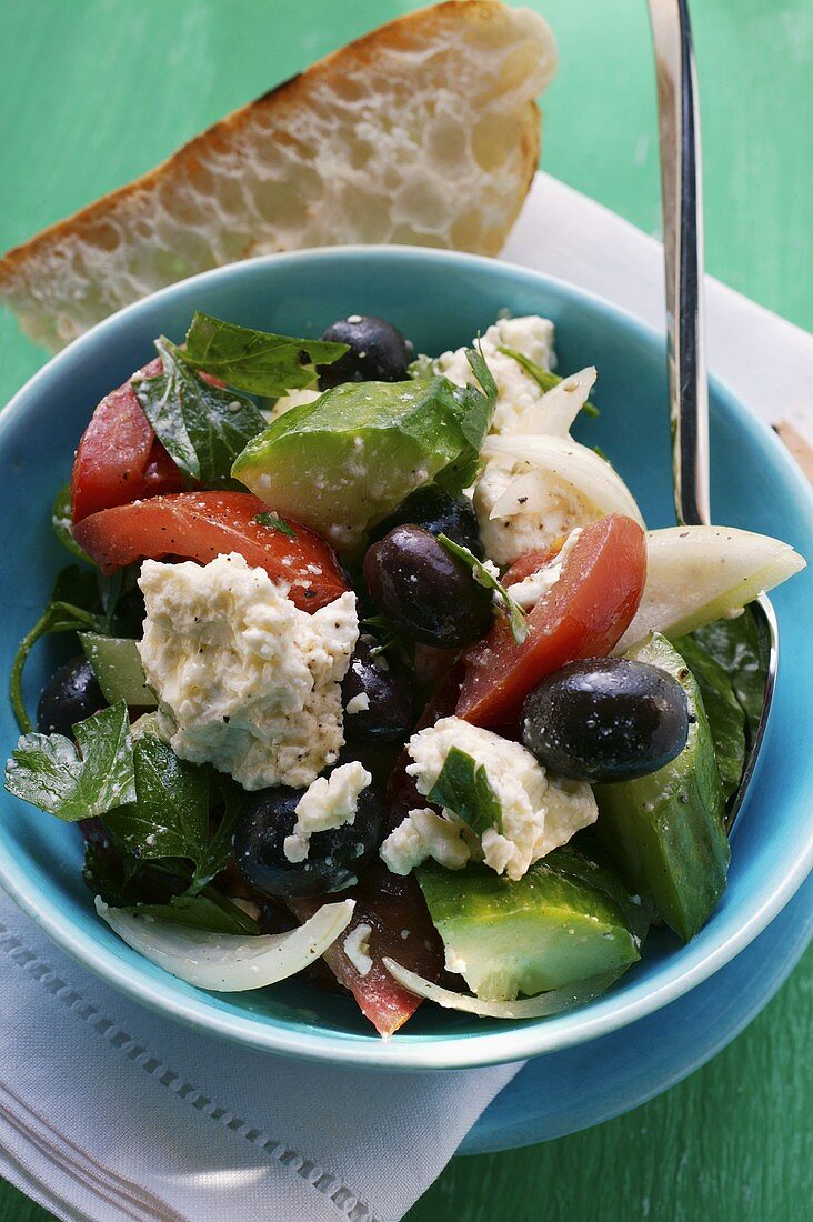 Greek salad with white bread