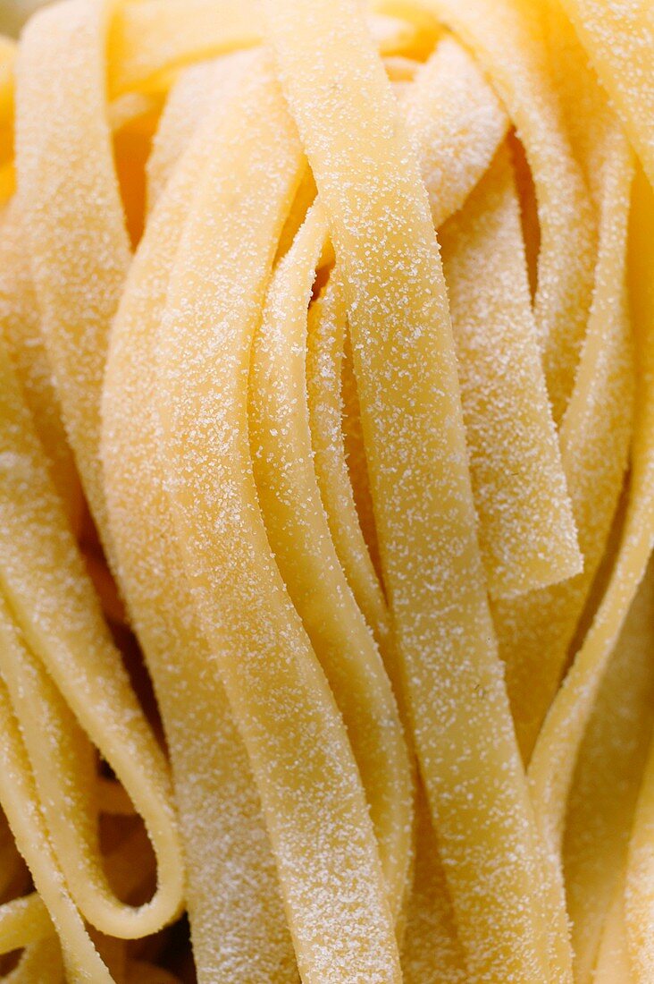 Home-made ribbon pasta (close-up)