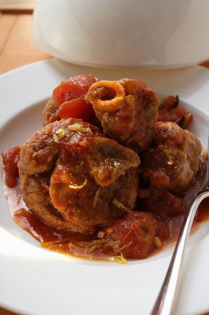 Ossobuco alla milanese (Geschmorte Kalbsbeinscheiben)