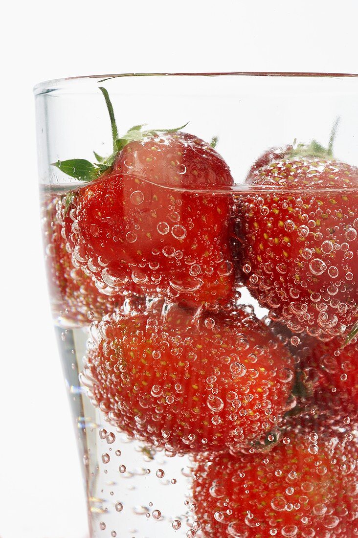 Glass of strawberry punch (close-up)