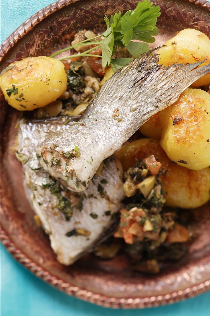 Sea bass with roast potatoes (Morocco)