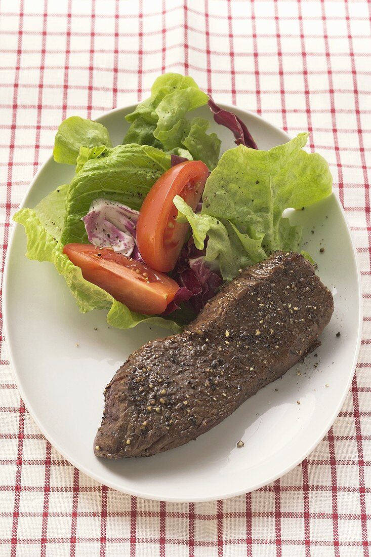 Rindersteak mit Salat