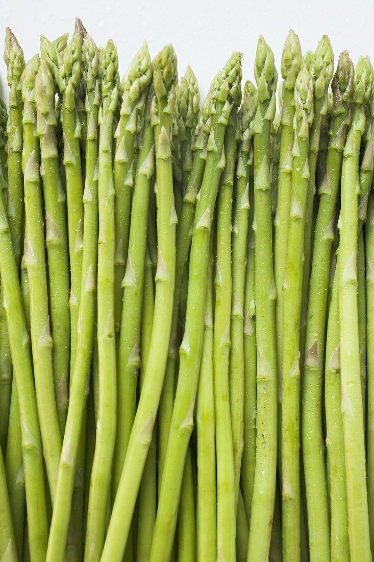 Green asparagus