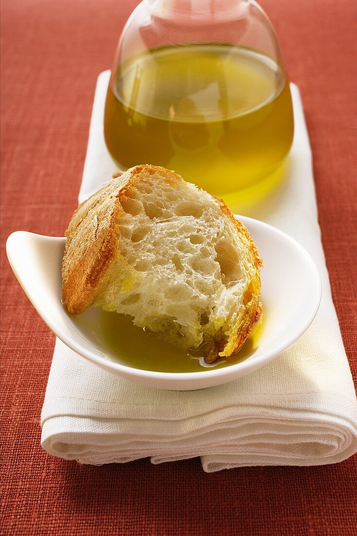 Olive oil with white bread