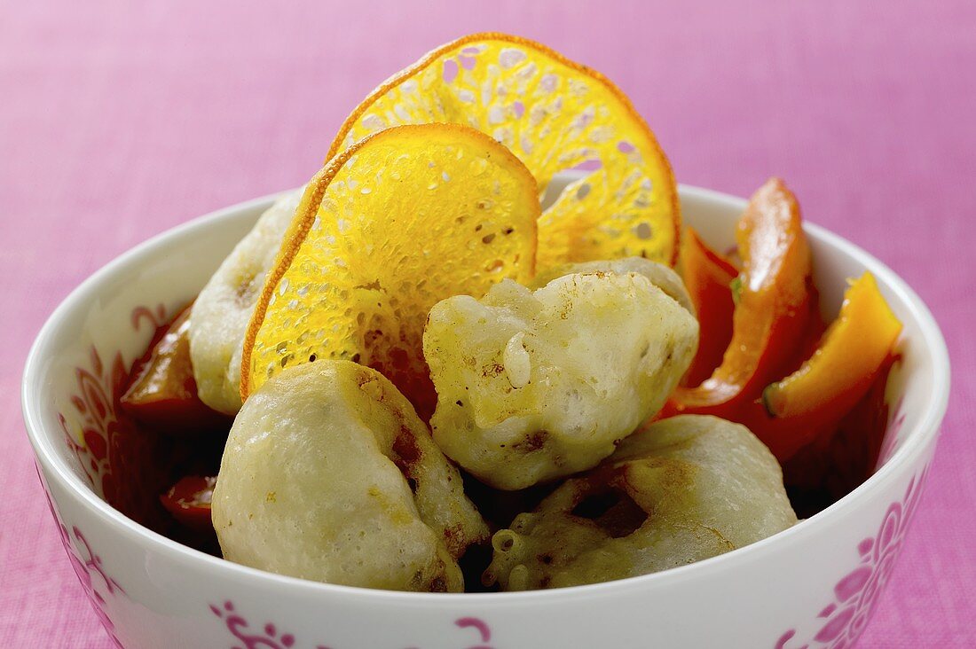 Deep-fried meatballs with vegetables (Asia)