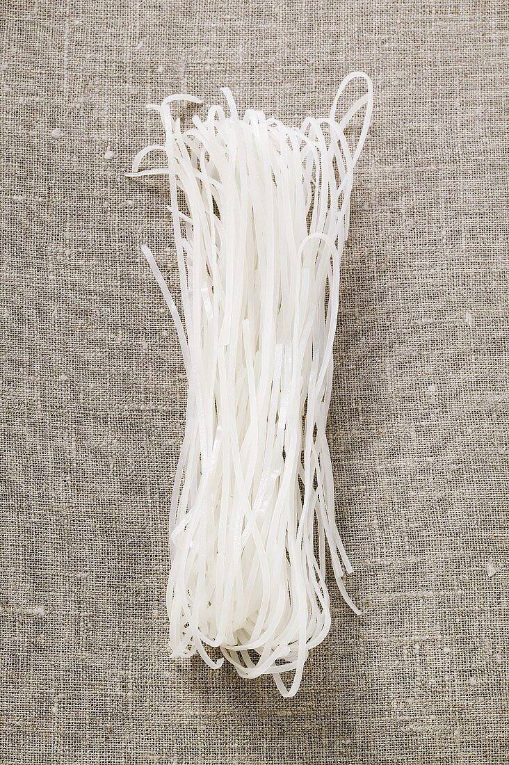 Thin rice noodles