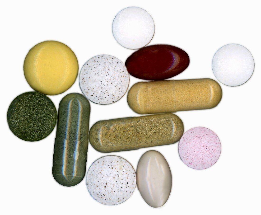 Vitamintabletten und pflanzliche Medikamente