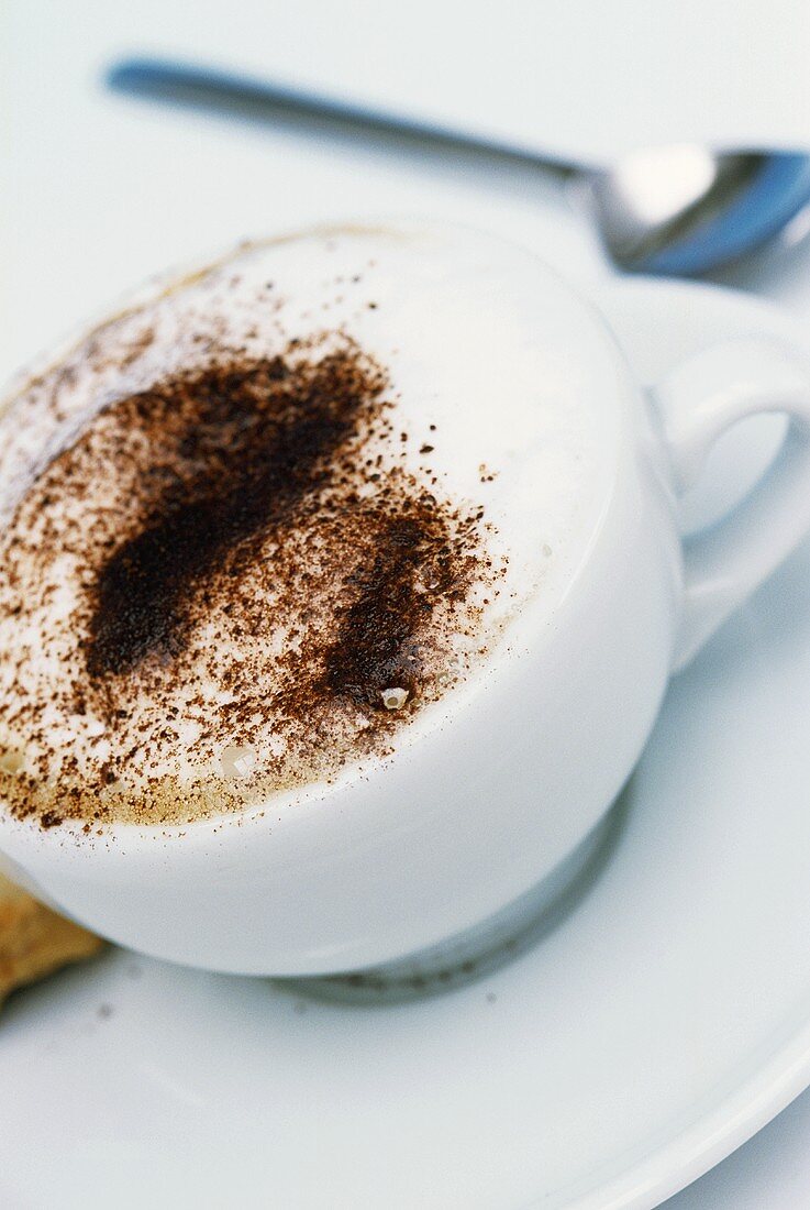 Eine Tasse Cappuccino