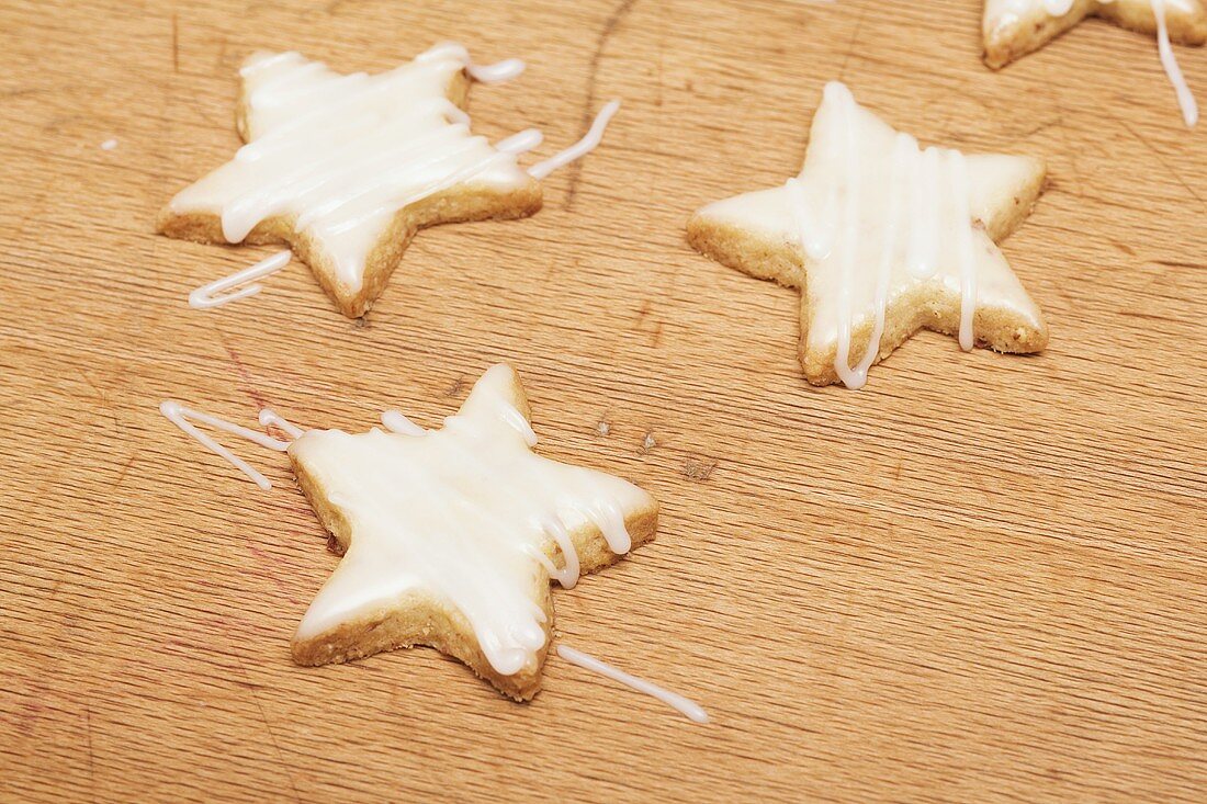 Star-shaped biscuits with icing