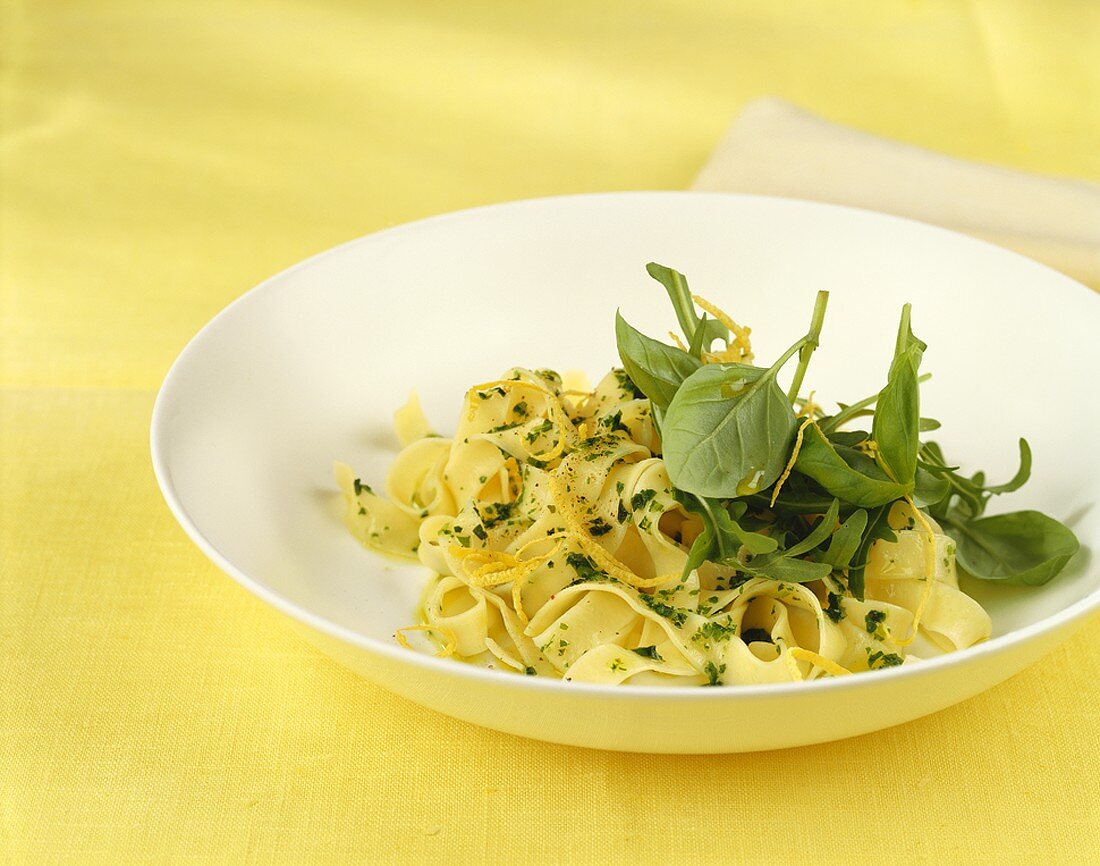 Pasta with herbs and lemon