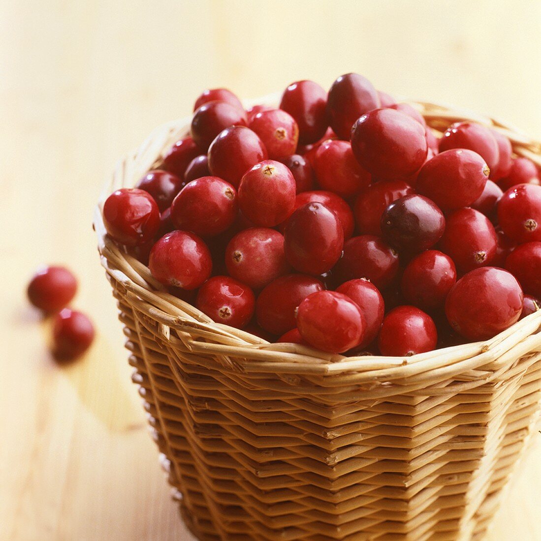 Cranberries in einem Korb