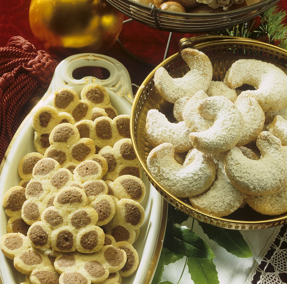 Vanilla crescents & two-colour Christmas tree biscuits