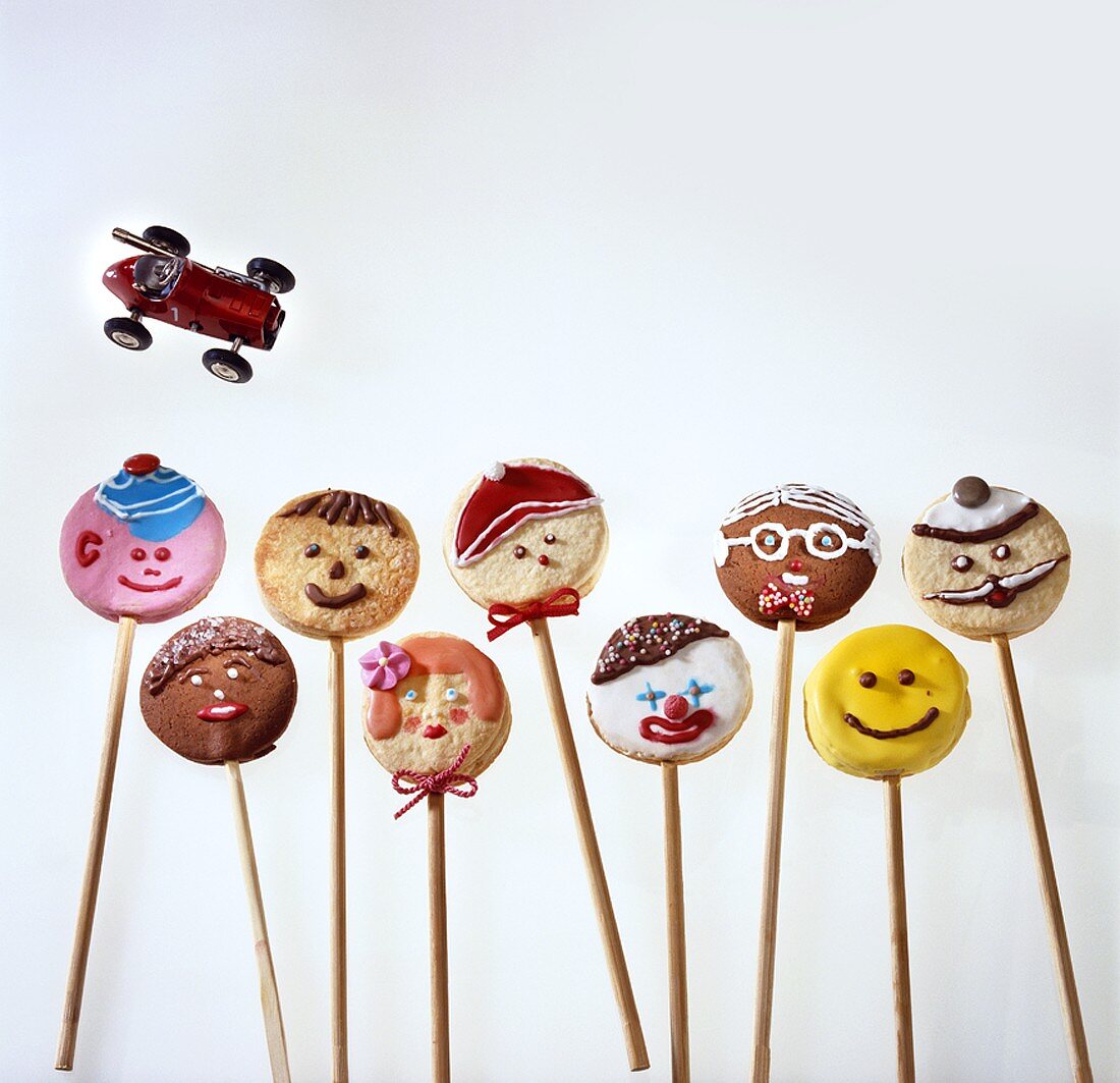 Home-made lollipop biscuits