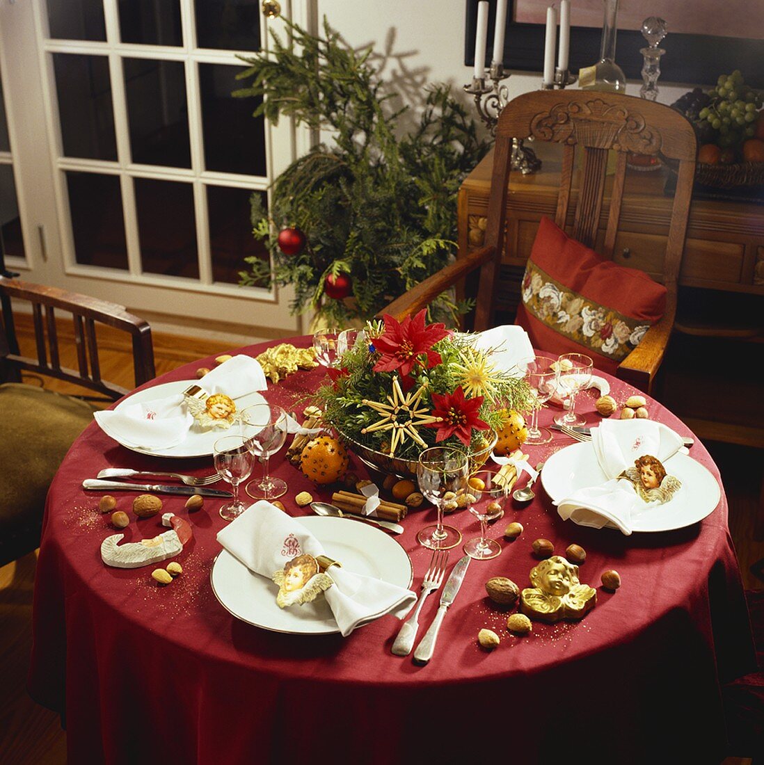Festive Christmas table in red