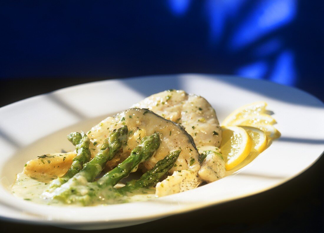 Merluza en salsa verde (Hake from the Basque region, Spain)