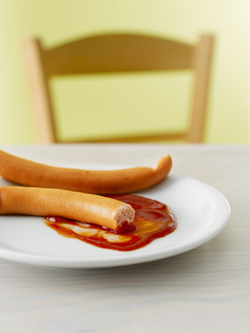 Wiener Würstchen mit Ketchup