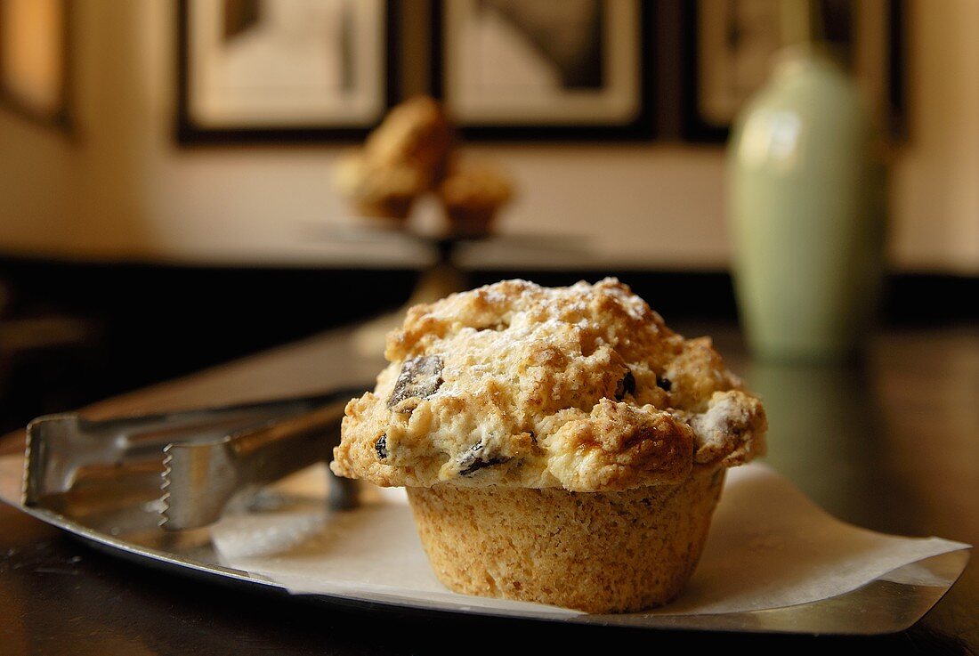 Dried fruit muffin