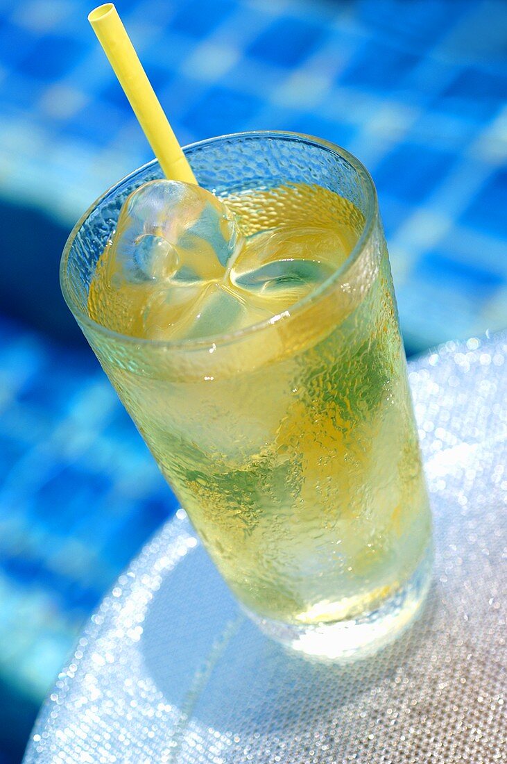 A glass of iced lemon grass tea