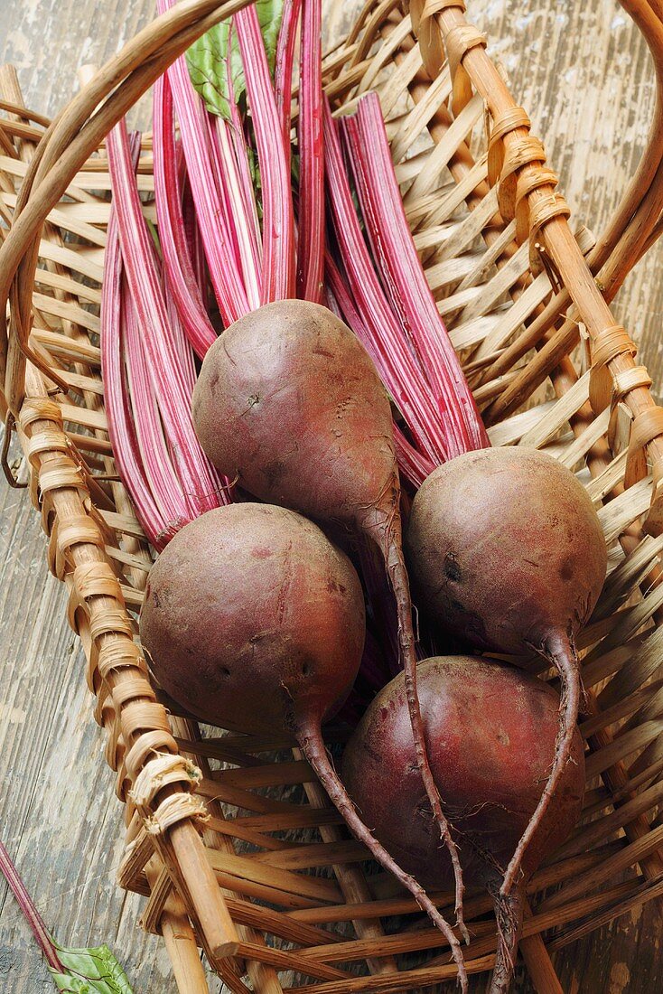 Beetroot in basket