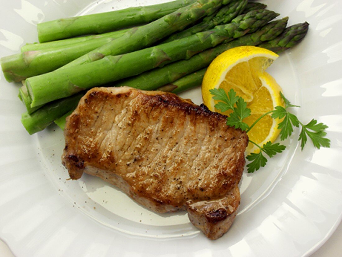 Boneless Pork Chop with Asparagus