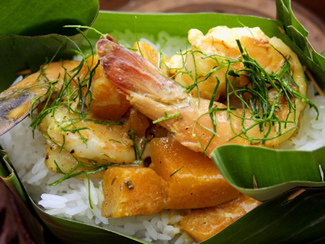 Garnelencurry mit Kürbis auf Reis