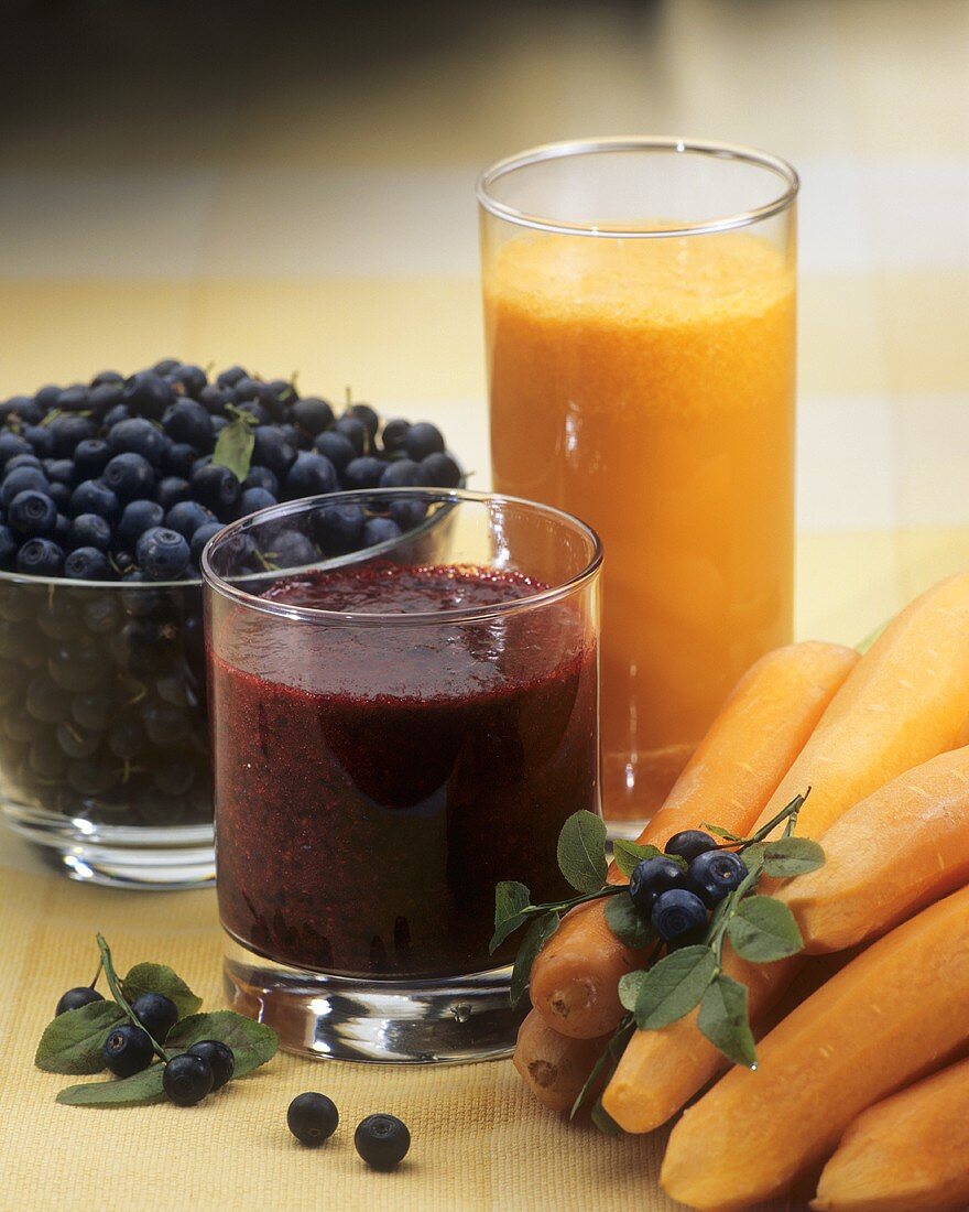 Blueberry juice, blueberries, carrot juice and carrots