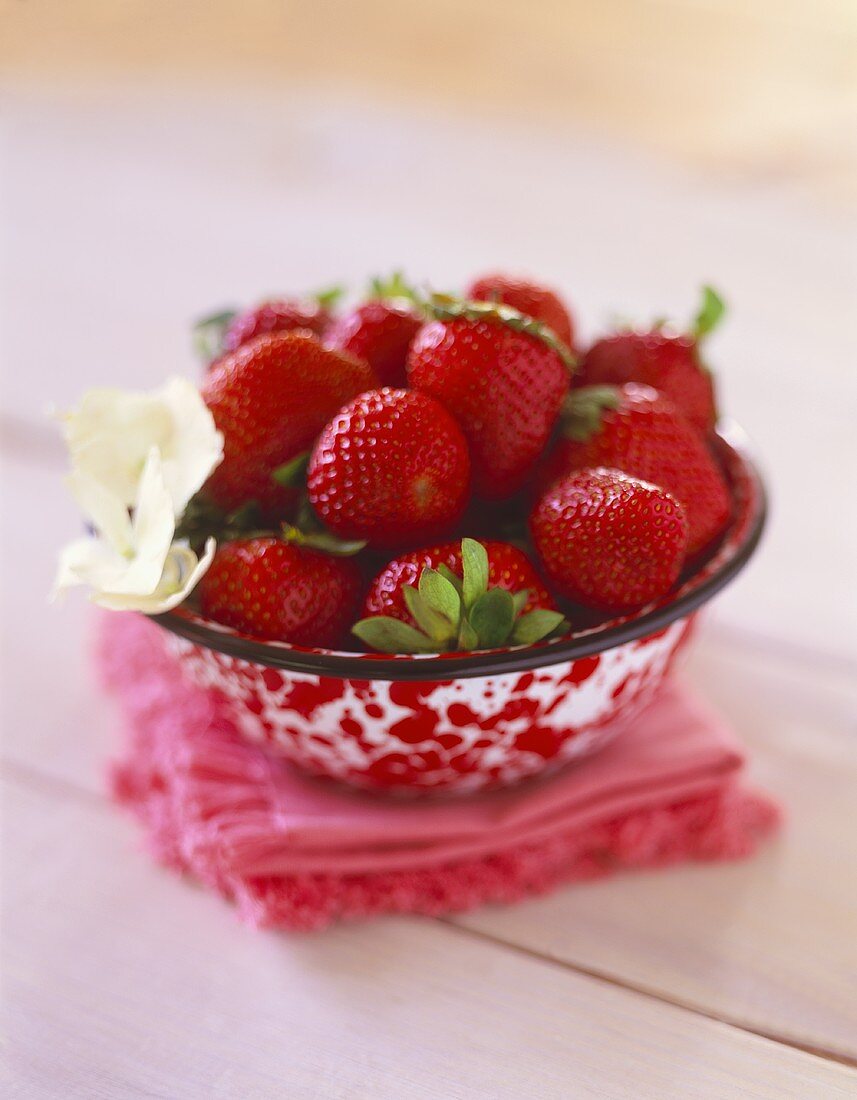 Fresh Strawberries in a Speckled Bowl