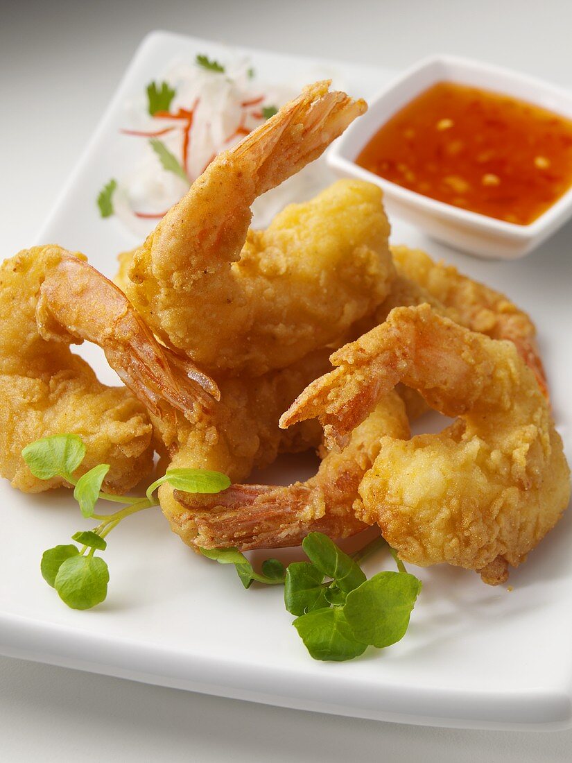 Deep-fried prawns in batter with dip