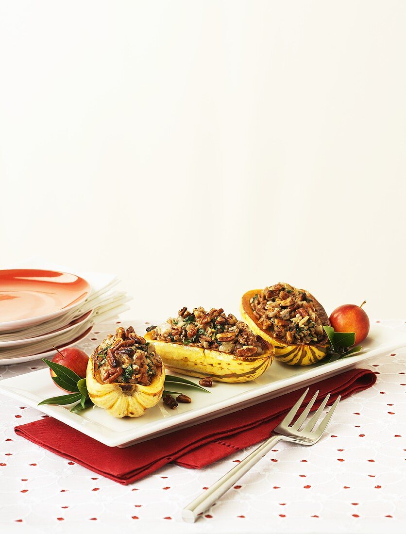 Stuffed winter squash with nuts