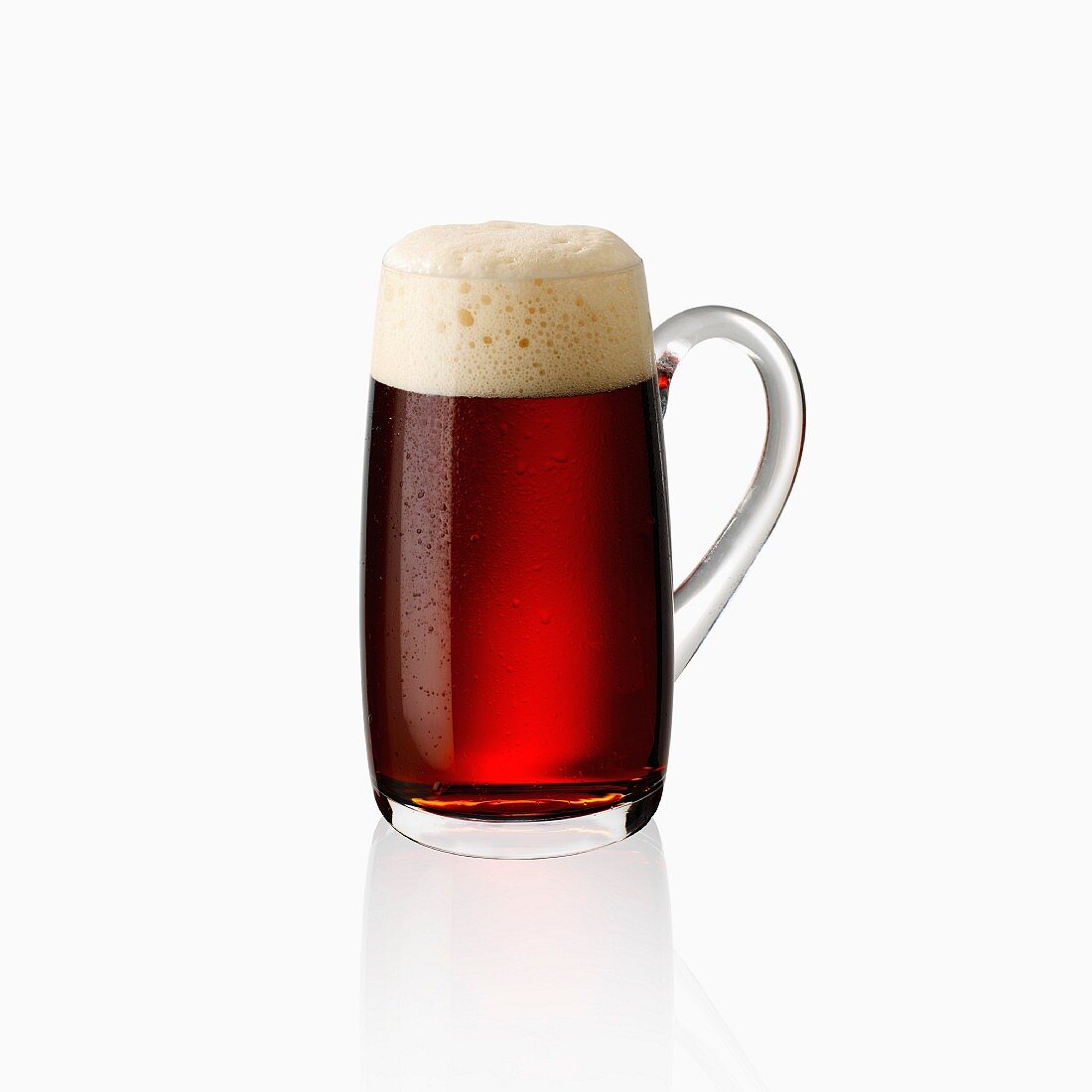 Ein Glas dunkles Bier (Tankard bitter)