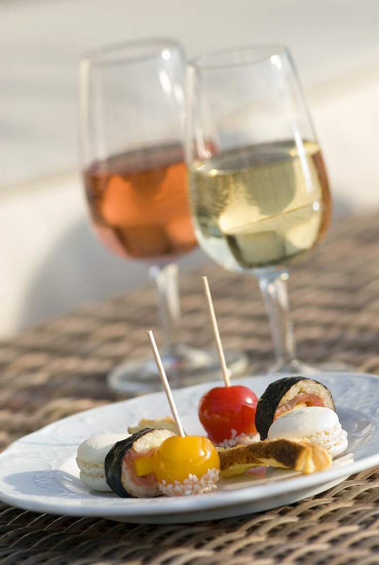 Aperitifs with appetisers