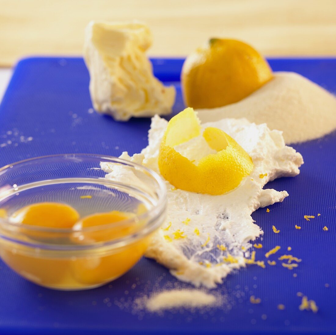 Ingredients: eggs, quark, semolina, butter, lemon