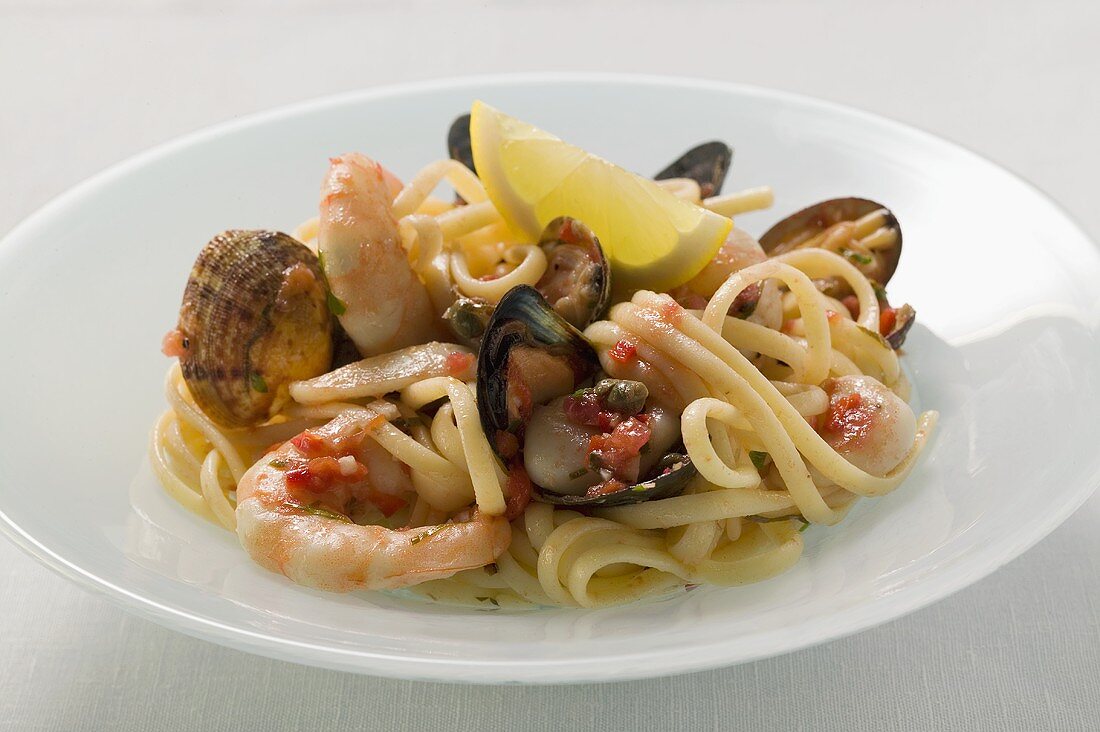 Linguine with seafood