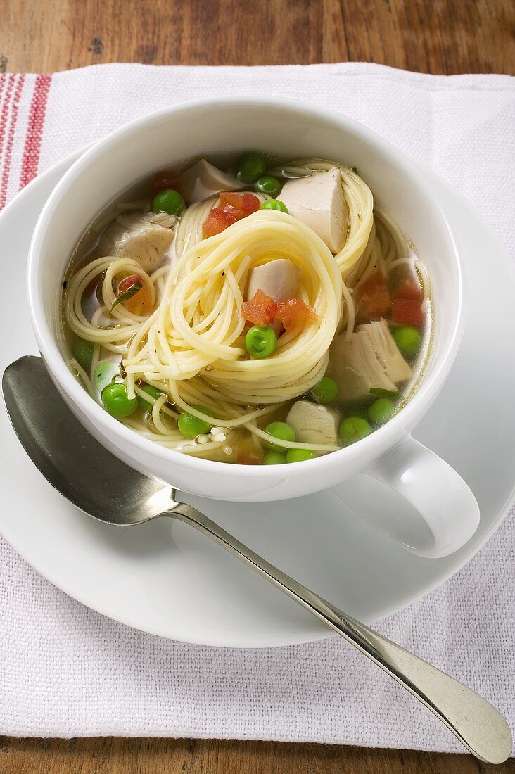 Noodle soup with chicken and vegetables