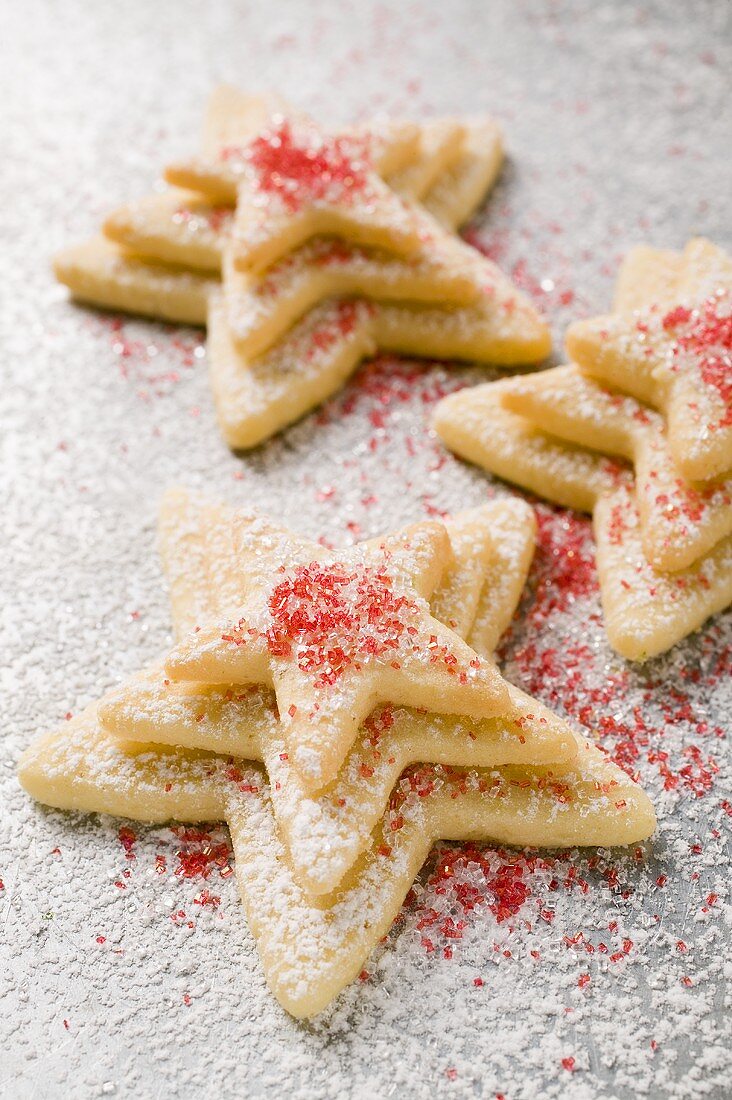 Mürbteigsterne mit Zucker (weihnachtlich)