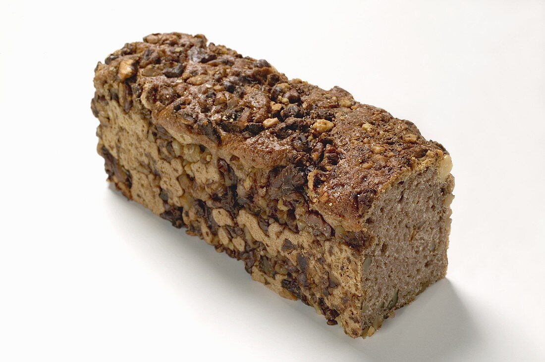 Wholemeal bread with nuts