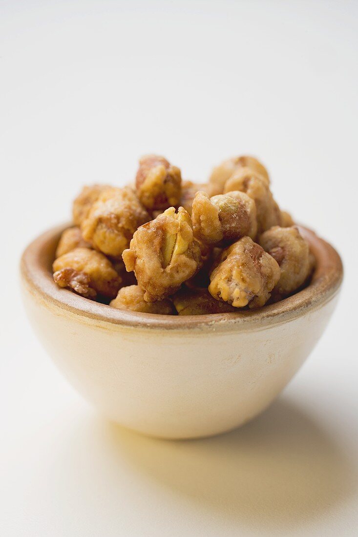 Macadamia nuts to nibble in bowl