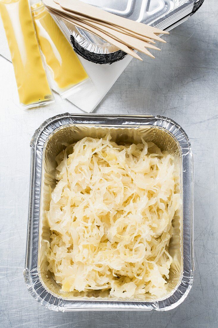 Sauerkraut in Aluschale zum Mitnehmen