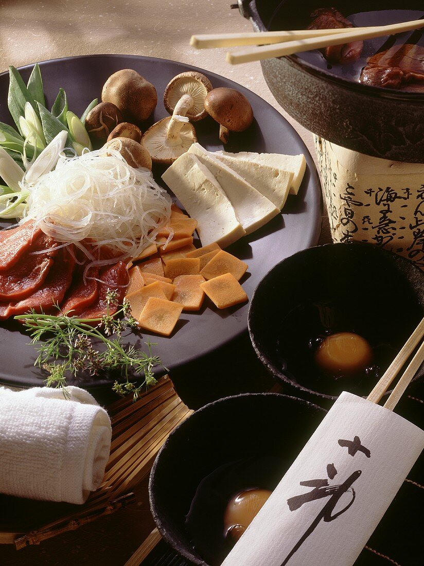 Sukiyaki; Japanisches Fondue mit Rinderfilet