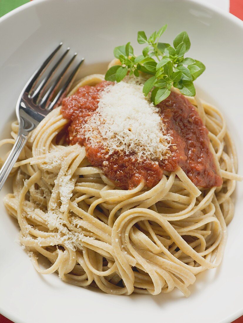 Linguine with tomato sauce and Parmesan