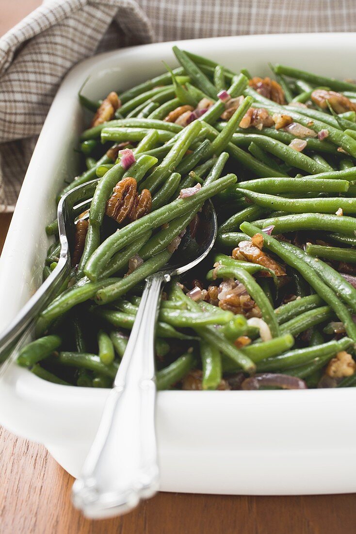 Green beans with bacon and pecans