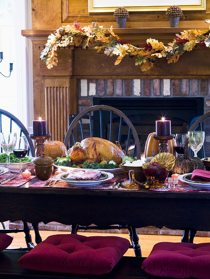 Stuffed turkey on Thanksgiving table (USA)